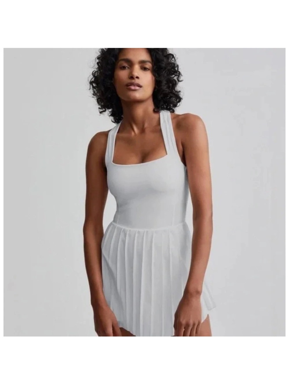 Varley Classic Square-Neck Sleeveless Dress in Light Gray